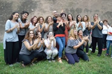 Laura Santarelli, i personaggi del Musical "Notre Dame de Paris" con Alessandra Amoroso a sostegno della LIS